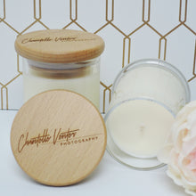 Load image into Gallery viewer, Wooden Oak Candle - Medium Engraved Lid

