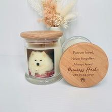 Load image into Gallery viewer, Wooden Oak Candle - Large Engraved Lid
